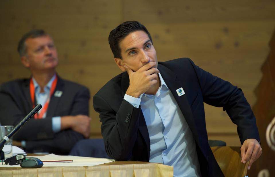 Kansainvälisen ampumahiihtoliiton viestintäjohtaja Christian Winkler kuvassa.