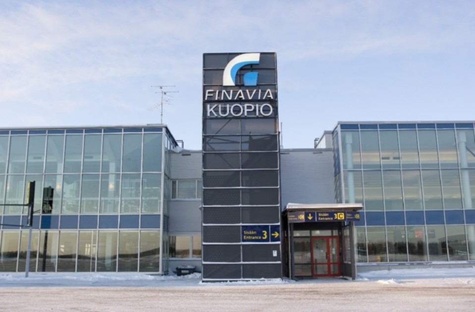 Kuopion lentoasema talvella.