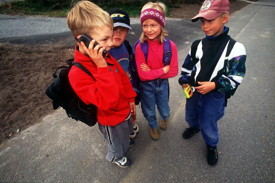 Hietakummun koulun 2. luokan oppilaita syksyllä 1999.