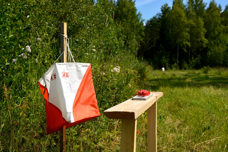 Orienteringstävling, på bilden syns en station.