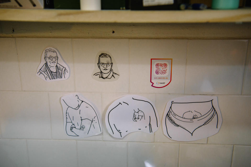 Anders Tegnelliä kuvaavia tatuointiaihioita