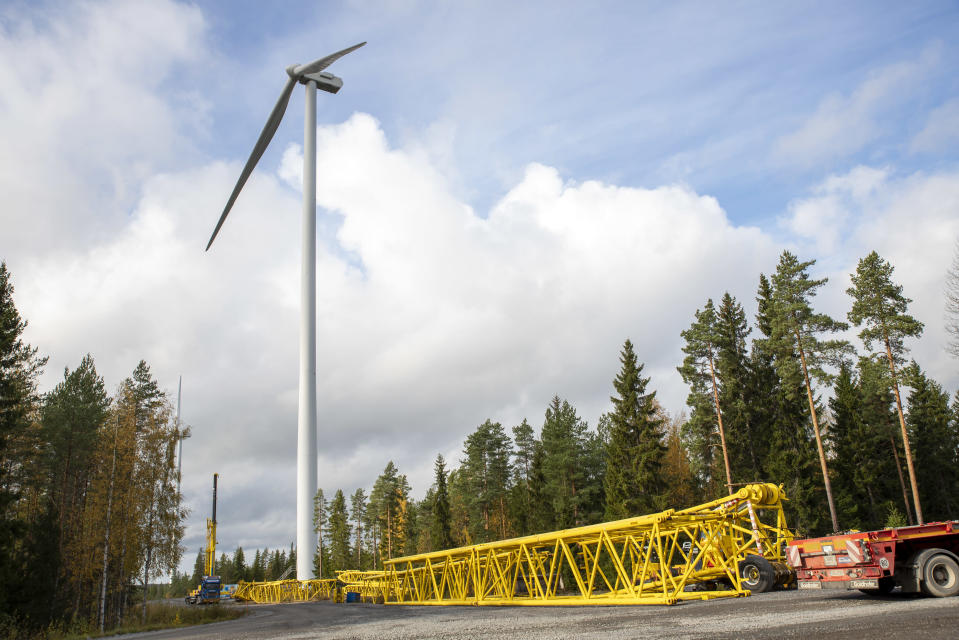 Metsälän tuulivoimapuiston vaurioitunut voimala