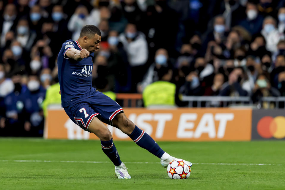 Kylian Mbappe maalinteossa Mestarien liigan ottelussa Real Madridia vastaan.