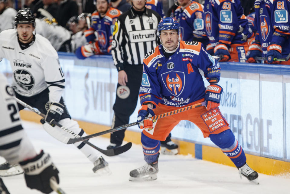 Kristian Kuusela iski voittomaalin Tapparalle.