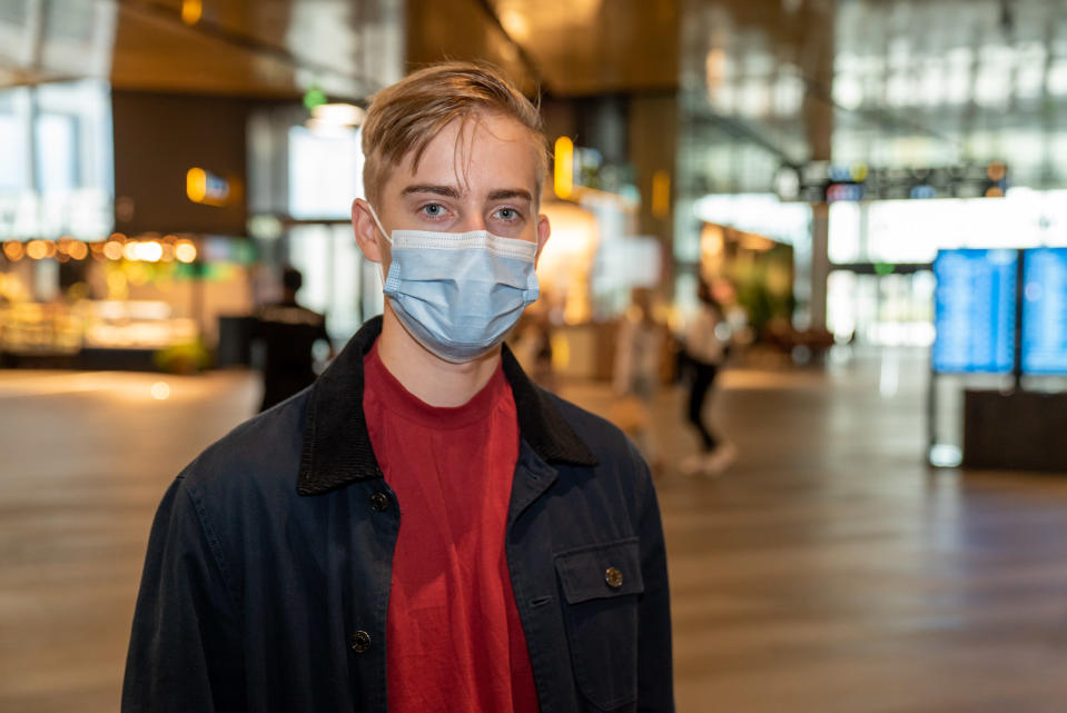Daniel Korpi Tripla kauppakeskuksen aulassa.