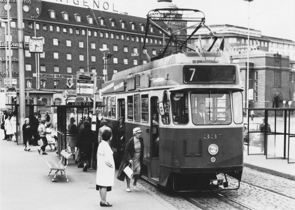 Seiskan raitiovaunu Hakaniemessä.