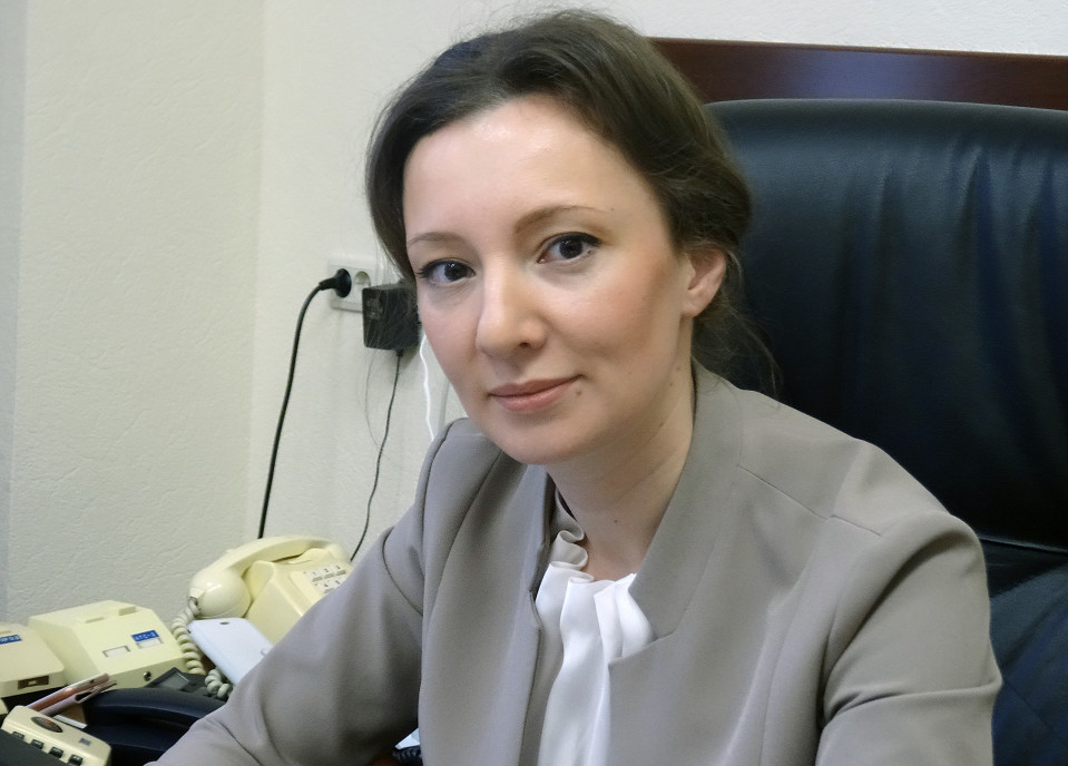 Venäjän lapsiasiavaltuutettu Anna Kuznetsova.
