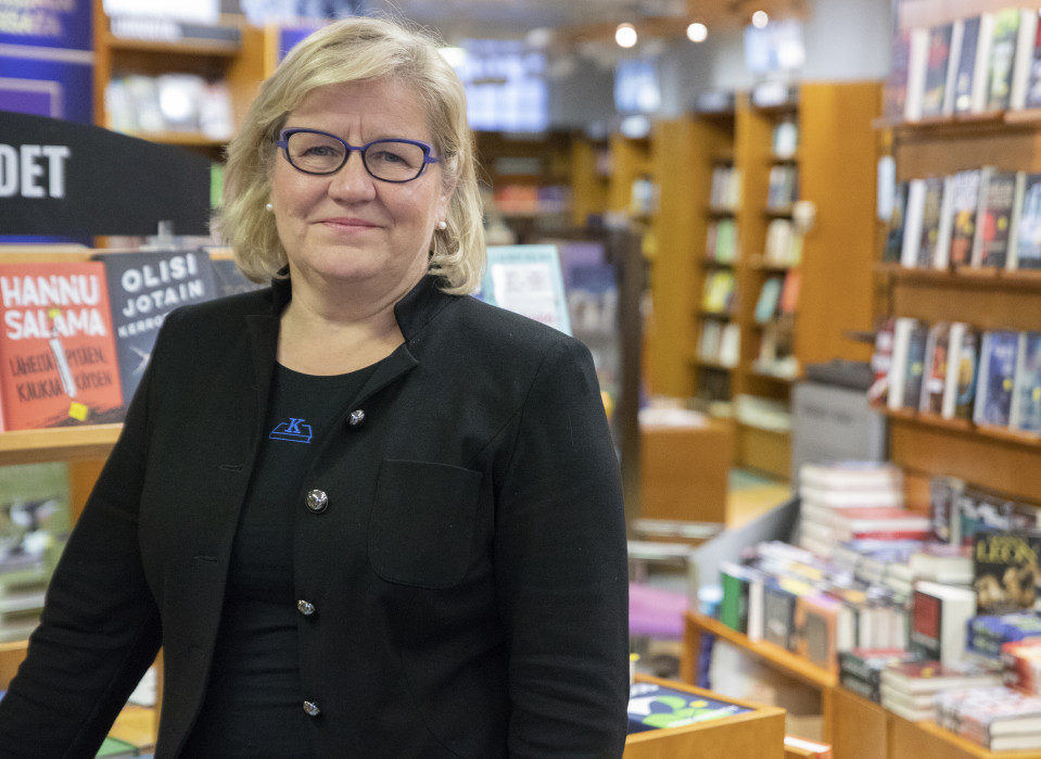 Toimitusjohtaja Paula Palmroth, Turun Kansallinen kirjakauppa.