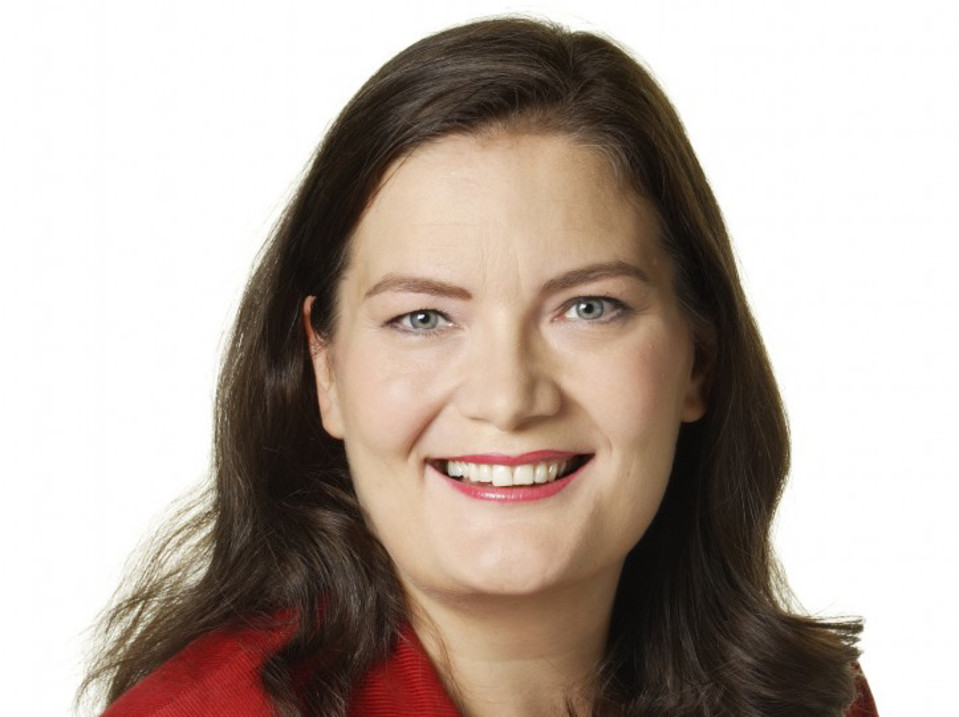 Helsingin opetuslautakunnan puheenjohtaja Minerva Krohn