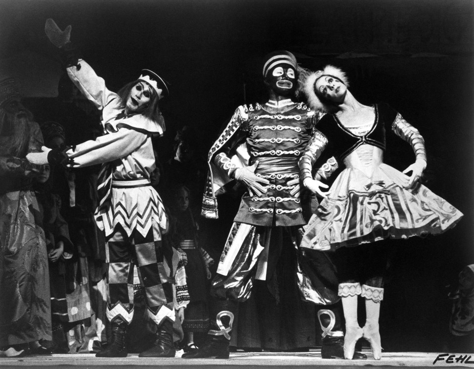 Stravinsky-Fokine: Petrushka-baletti Amarican Ballet Theatre
