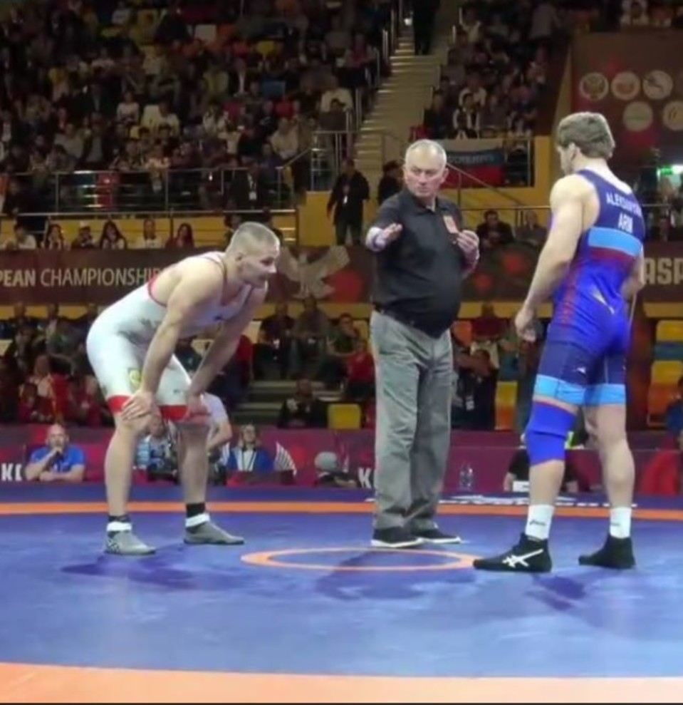 Armenian Artur Aleksanyan ja Suomen Elias Kuosmanen (vas.)