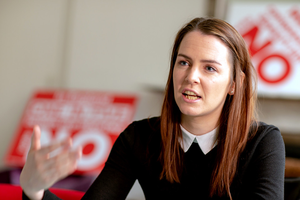 Ei-kampanjan tiedottaja Abigail Malone