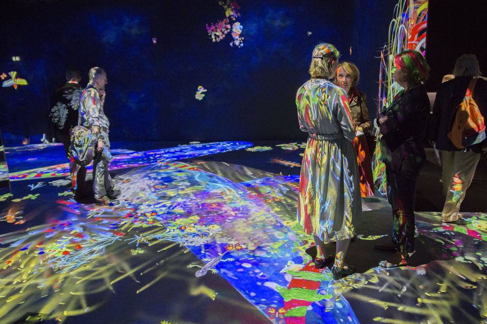 Amos Rex, teamLab