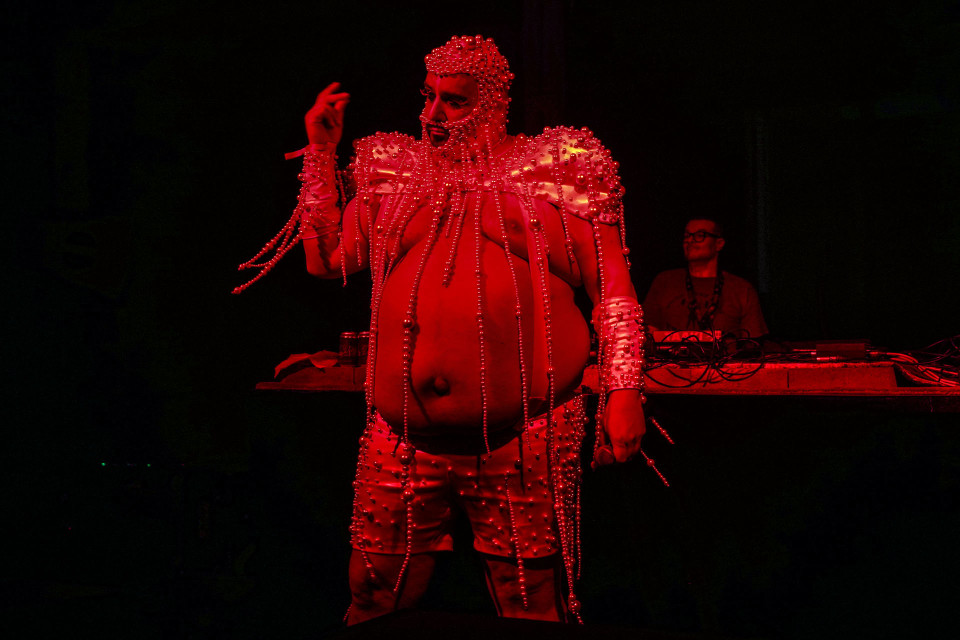 Hard Ton, Querelle