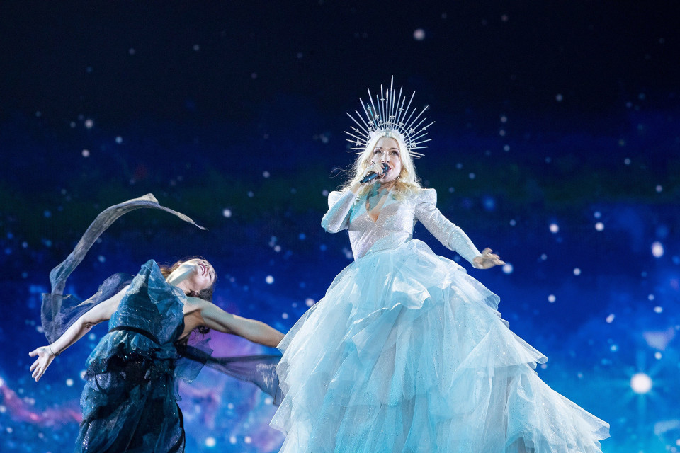 Australia - Kate Miller-Heidke: Zero Gravity