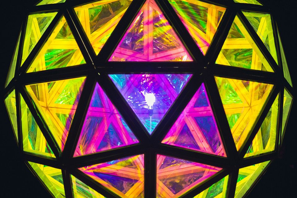 dichroid sphere