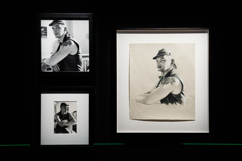 Tom of Finland -näyttelyn pystytystä Tallinnassa.