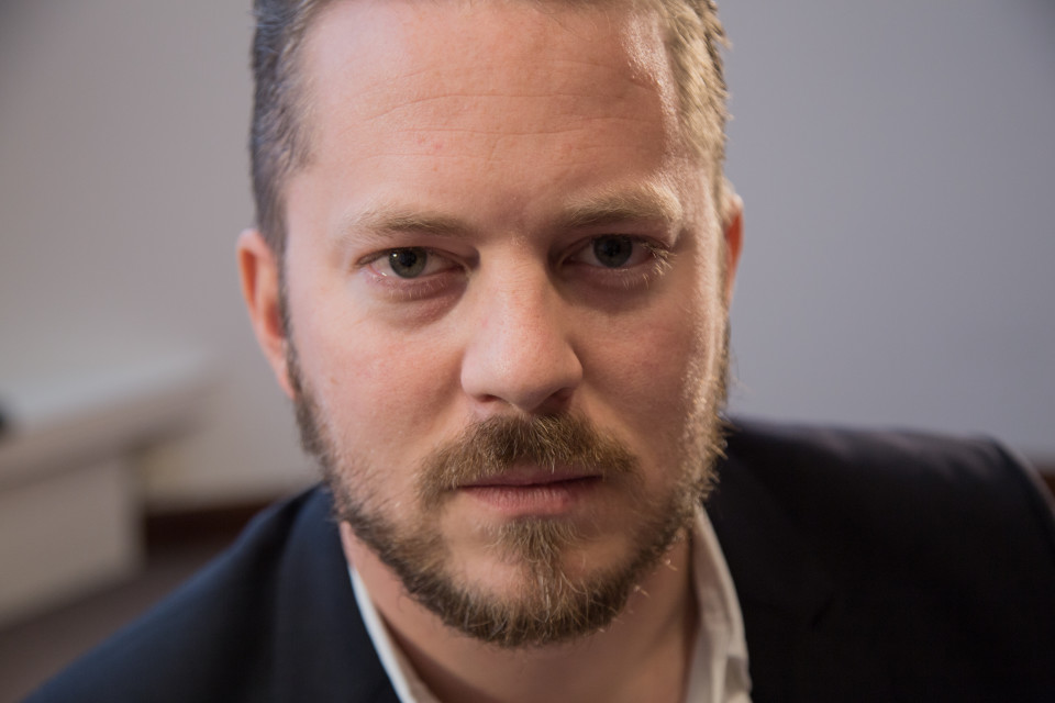 Ruotsalainen kirjailija Anders Rydell seurasi natsien ryöstöretkien jälkiä pitkin Eurooppaa.