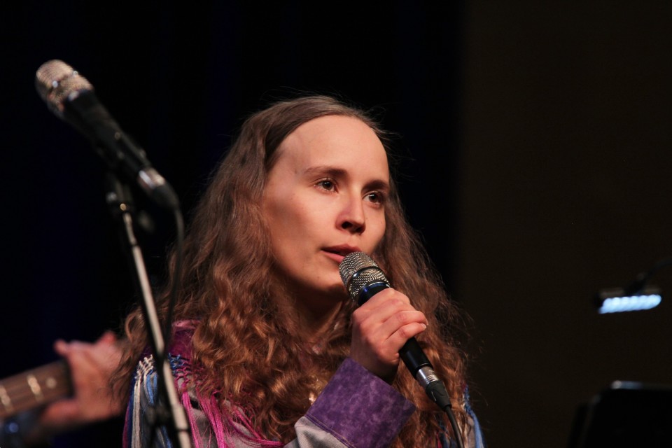 Laura Tapiola Sámi musihkkaakademiija sámi oahpahusguovddas saamelainen laulu sámi sápmelas