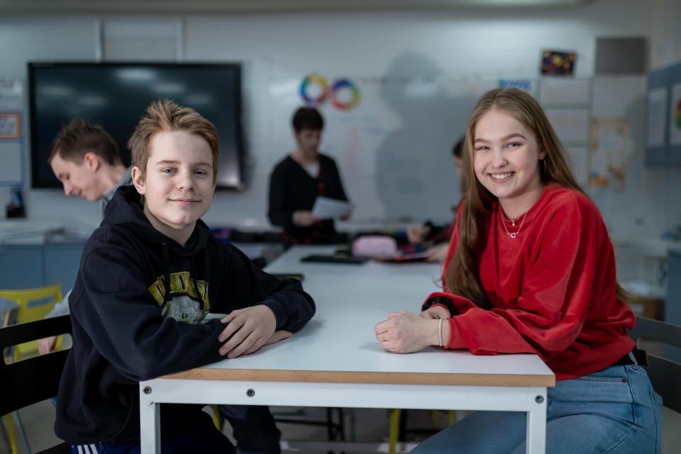 Yhdeksännen luokan oppilaita englannin kielen opetuksen tunnilla (vas Samuli Sorakka, Emmi Piipponen), Riihikallion koulu, Tuusula, 15.1.2019.