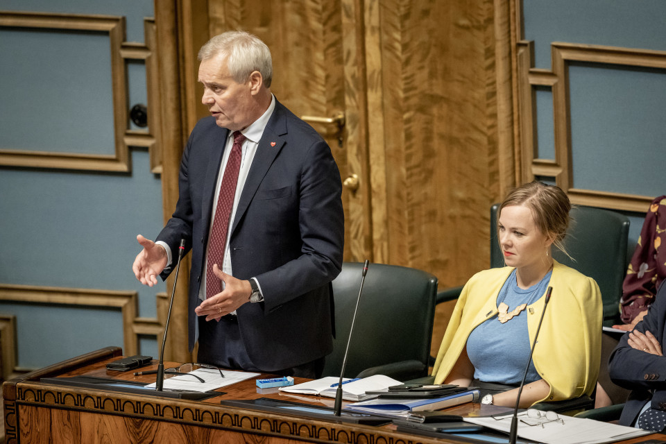 Antti Rinne ja Katri Kulmuni eduskunnassa 12.9.2019