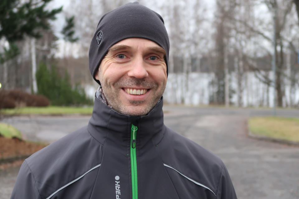 Vesa Onnia lähdössä lenkille