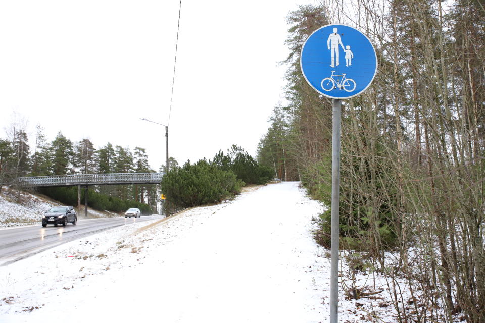 Jalankulku- ja pyöräilyväylän liikennemerkki
