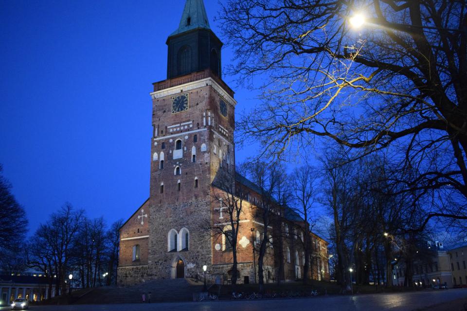 Turun tuomiokirkko maaliskuussa 2020.