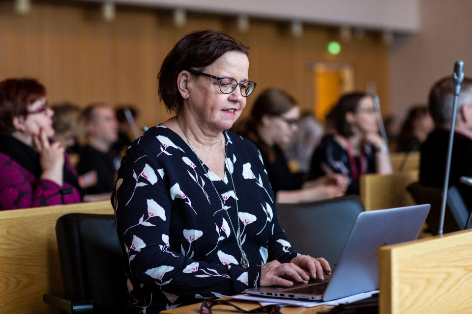 Maritta Närhi Askelia asunnottomuuden puolittamiseen-tilaisuudessa 9. maaliskuuta 2020.