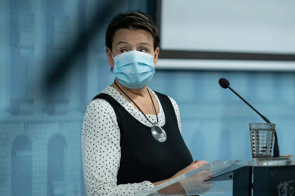 Sosiaali- ja terveysministeriön kansliapäällikkö Kirsi Varhila STM:n ja THL:n koronainfossa, VN, 22.10.2020.