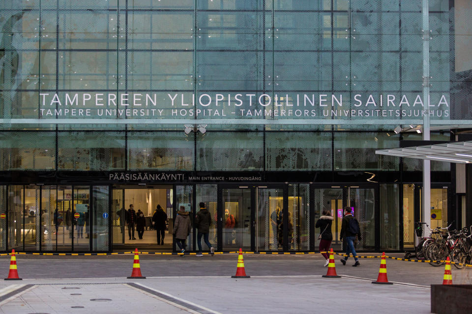 TAYSin sairaalarakennus Tampereella joulukuussa 2020.
