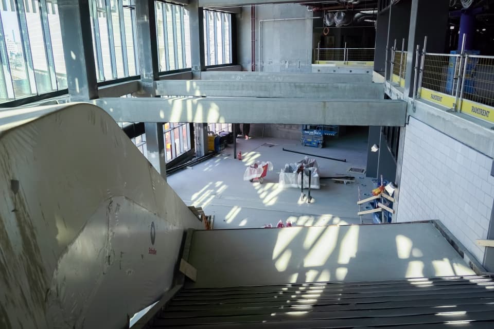 Tampereen Areenan rakennustyömaan sisätiloja.