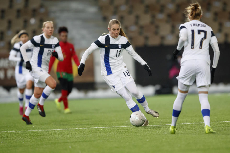 Linda Sallström ja Sanni Franssi kuvassa.