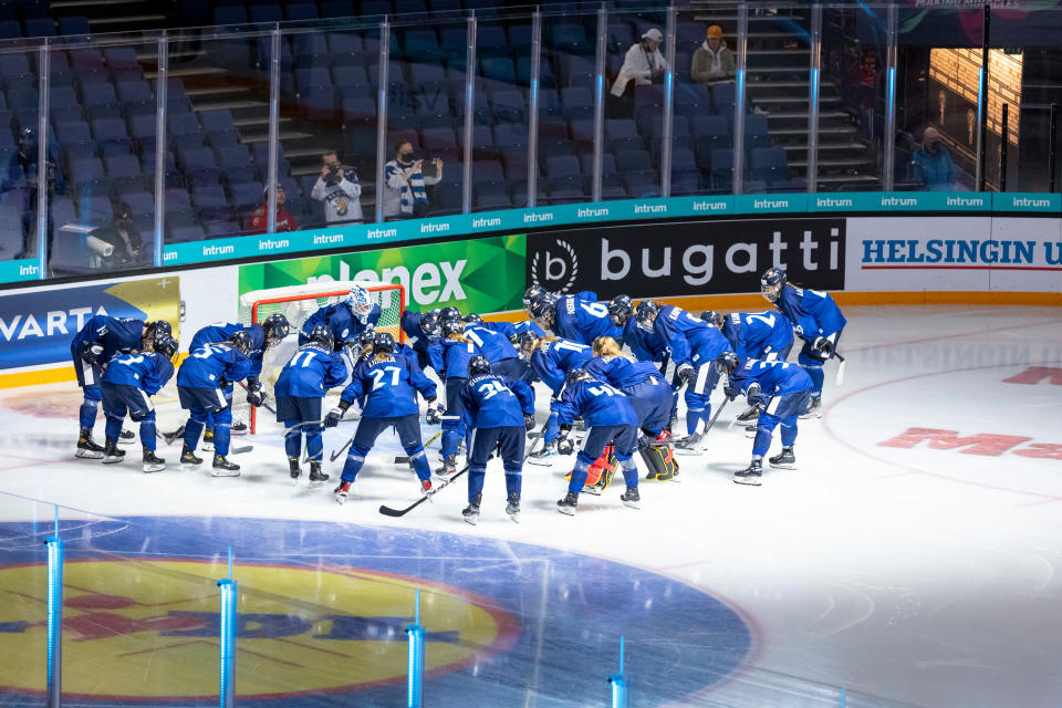 naisleijonat