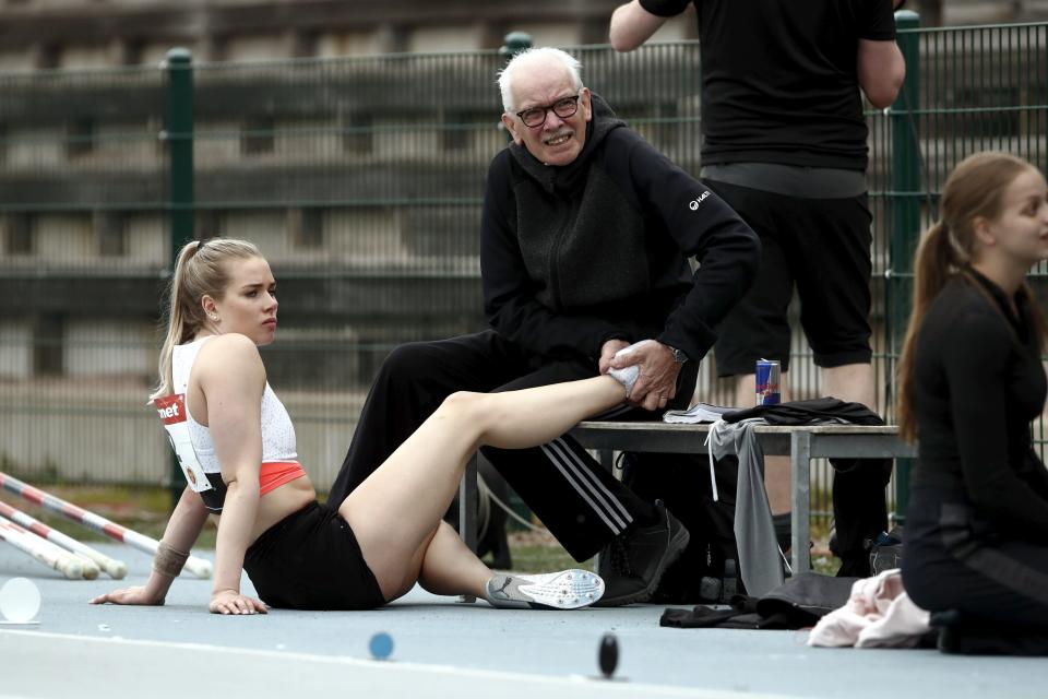 Elina Lampela loukkasi nilkkansa alastulossa Espoossa.