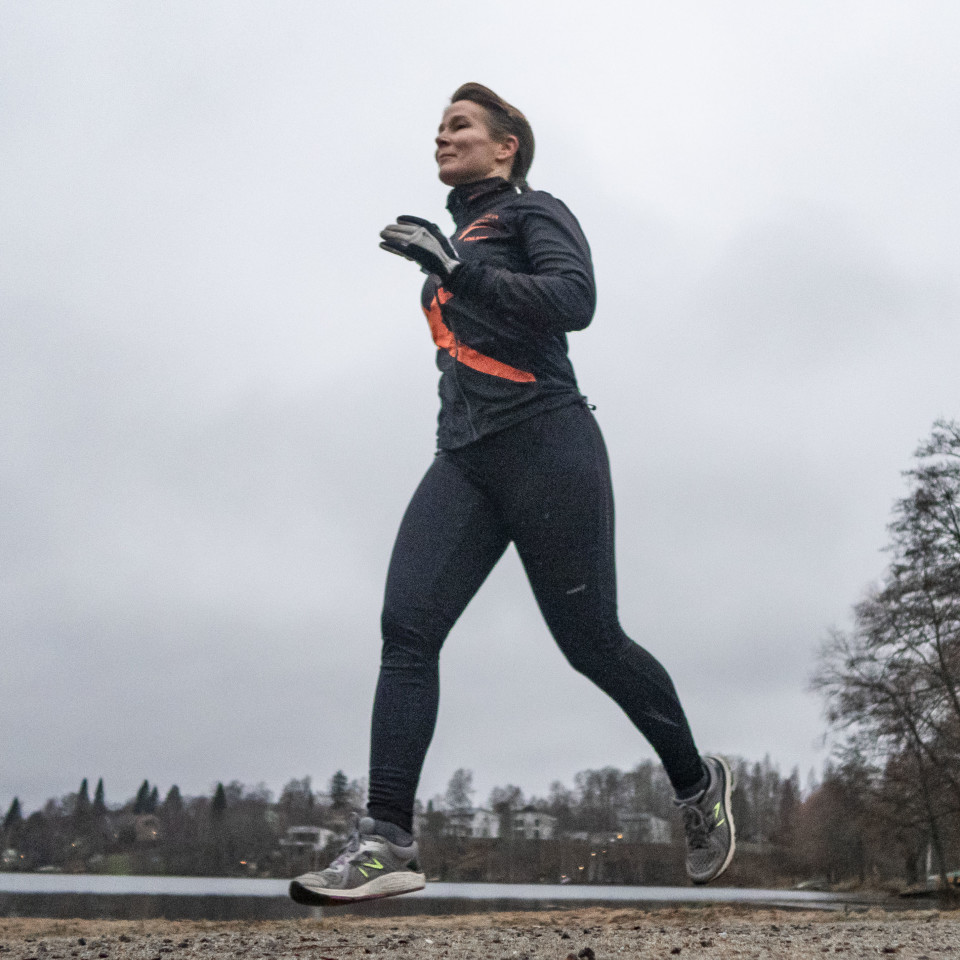 Maija Laurikkala-Dewes juoksee