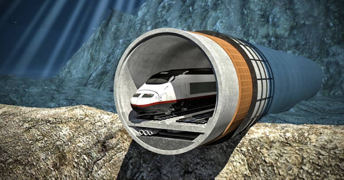 juna tunnelissa