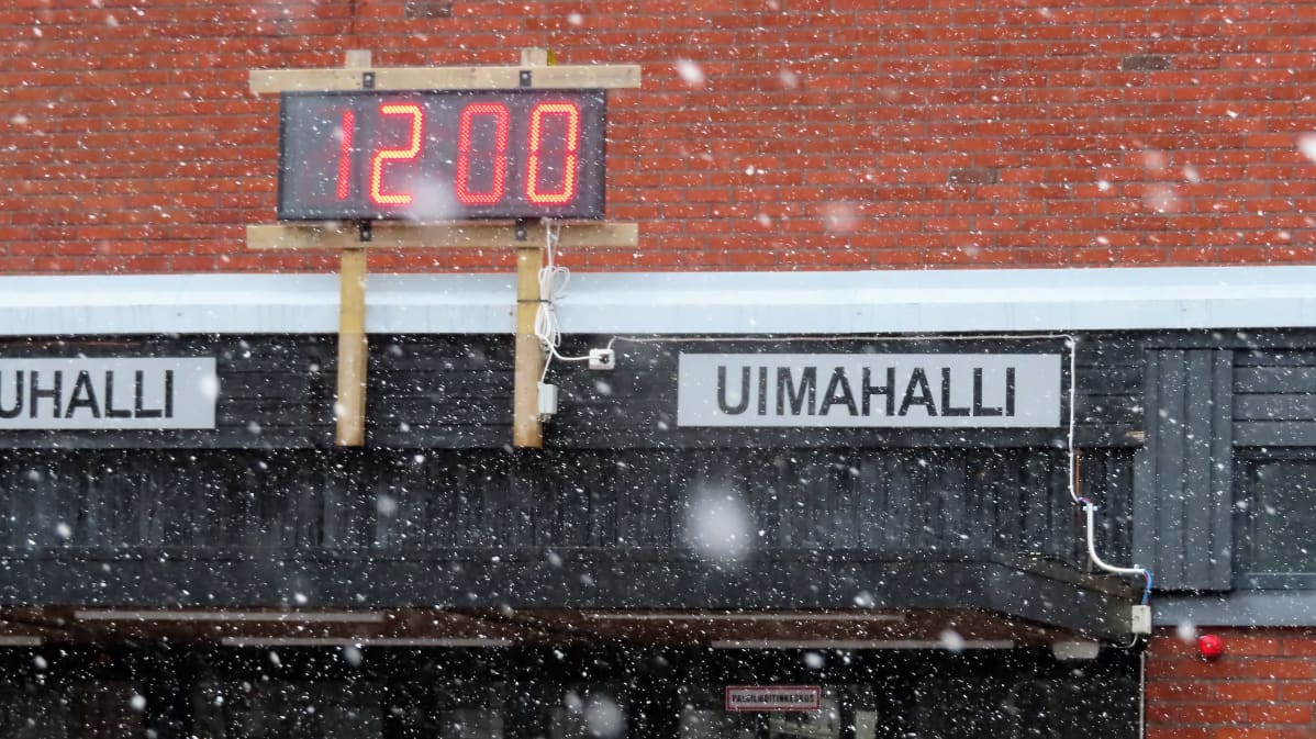 Kankaanpään uimahallin kyltti
