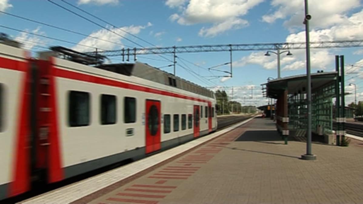 Sensuroimaton japanilainen juna suku puoli
