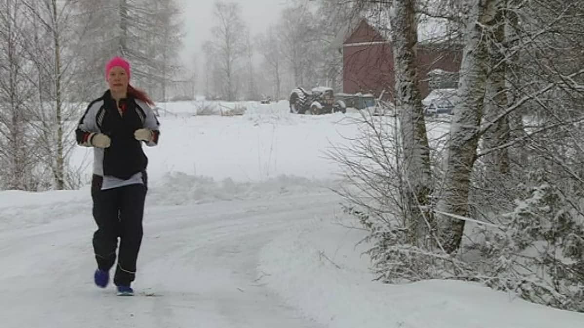 Iina Puskala juoksulenkillä