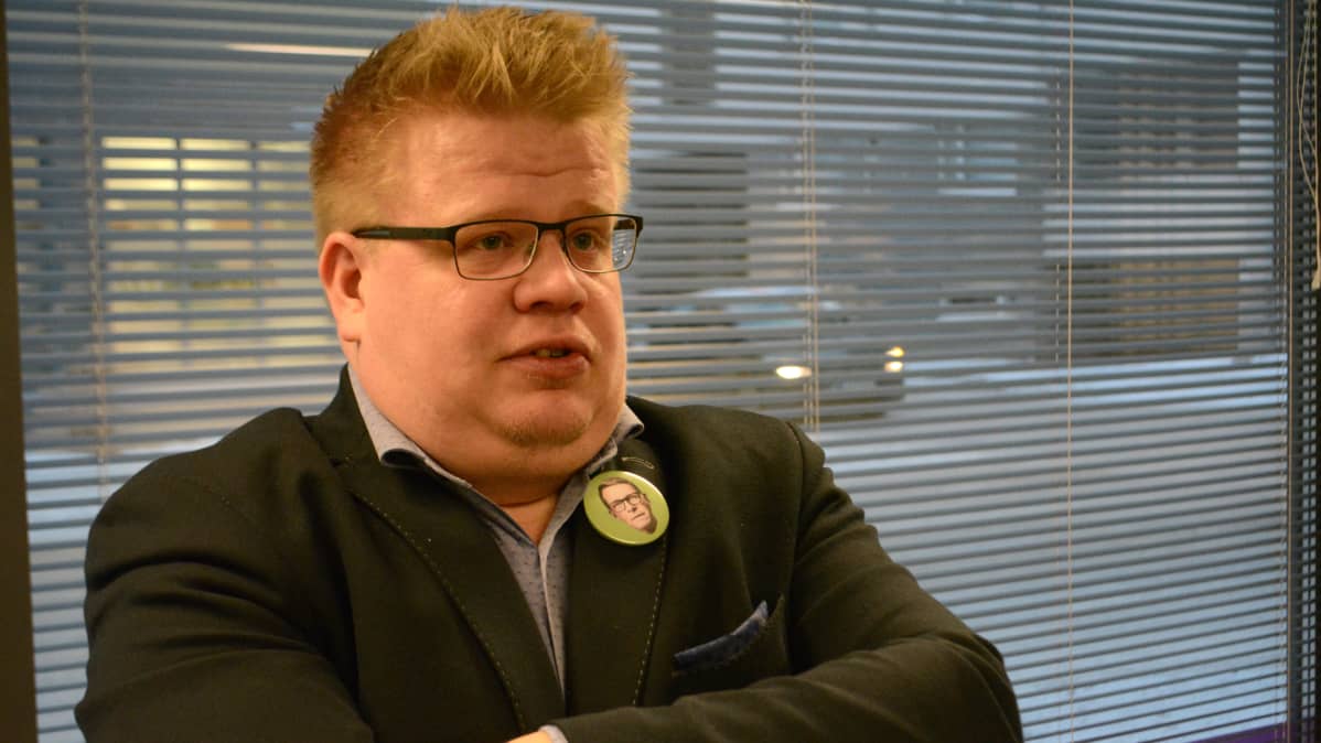 Keskustan Pohjois-Savon piirin toiminnanjohtaja Kimmo Valta
