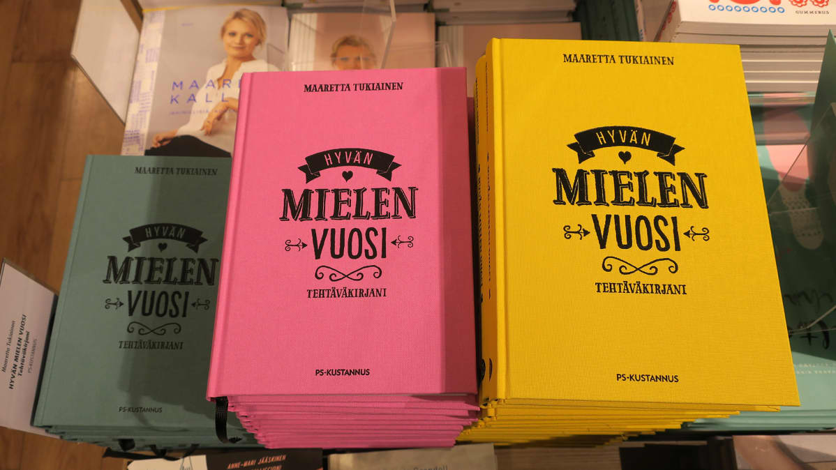 Hyvän mielen vuosi -kirjoja.