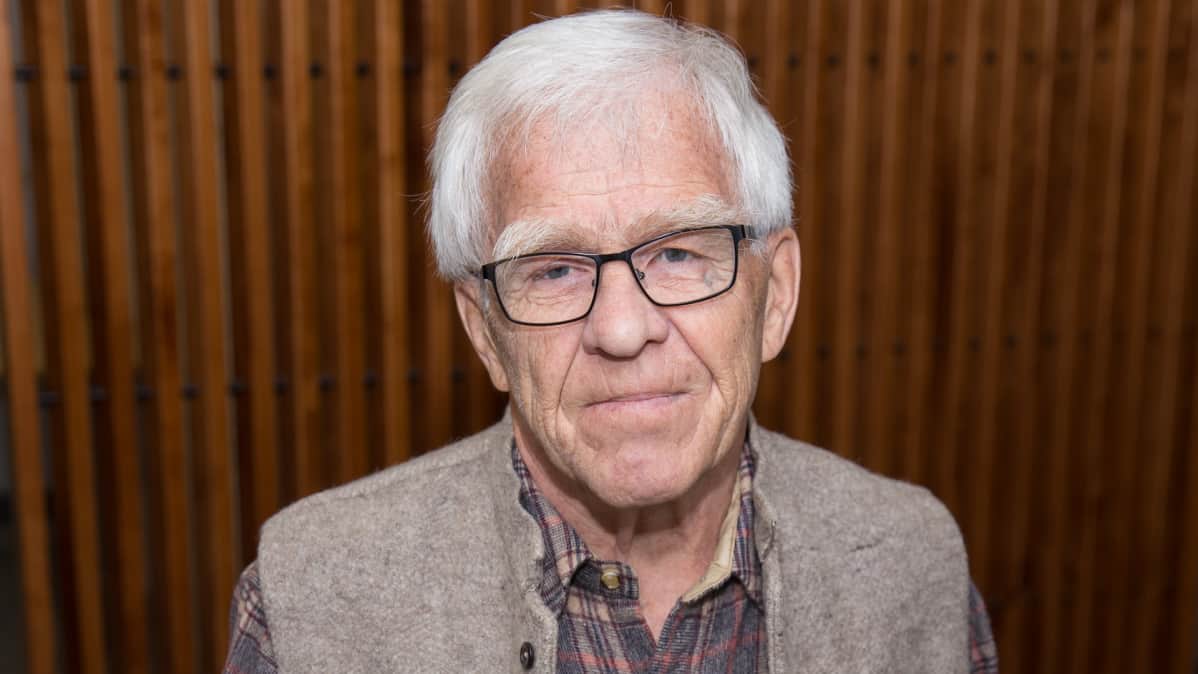 Sotakirurgi Jorma Salmela