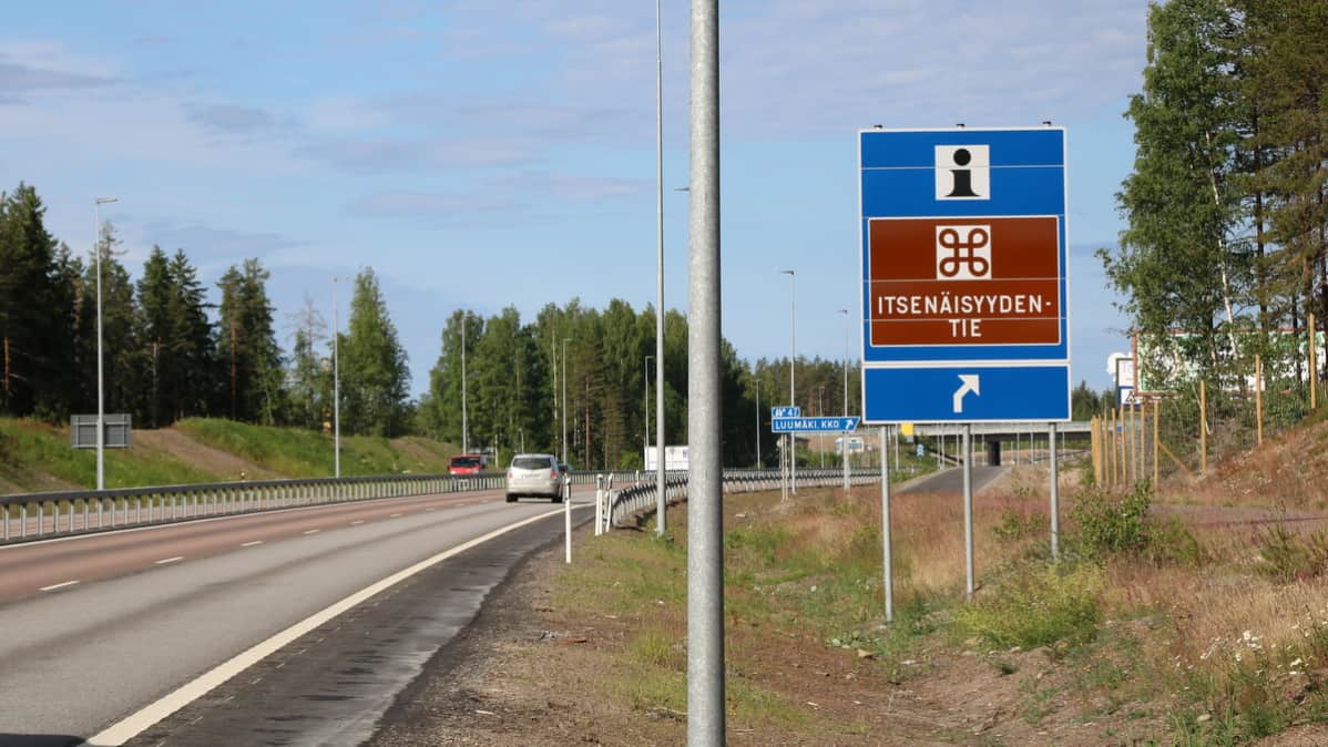 Opaste Itsenäisyydentielle