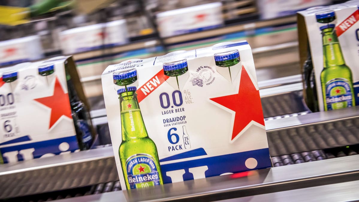 Heineken 0.0 -alkoholitonta olutta.