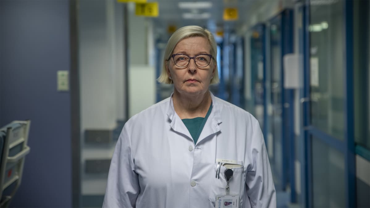Keski-Suomen keskussairaalan päivystyksen osastonylilääkäri Arja Lehtola.