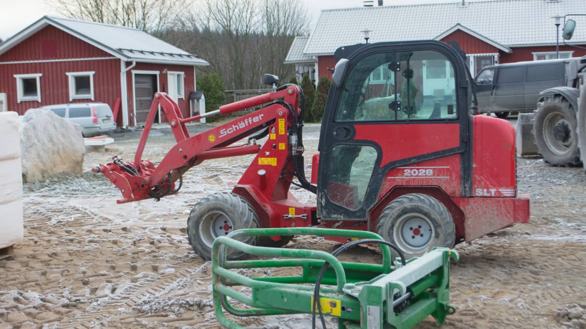 Maatilan pienkuormaaja