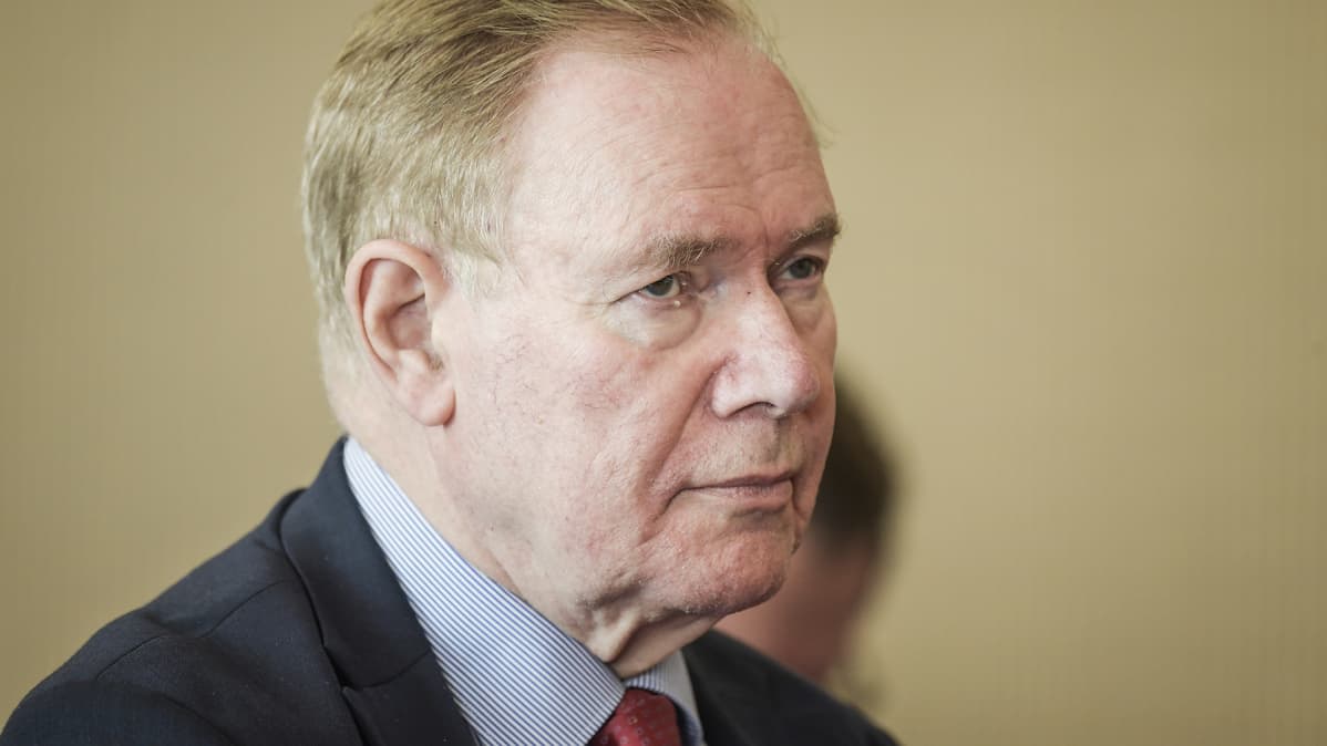 Paavo Lipponen.