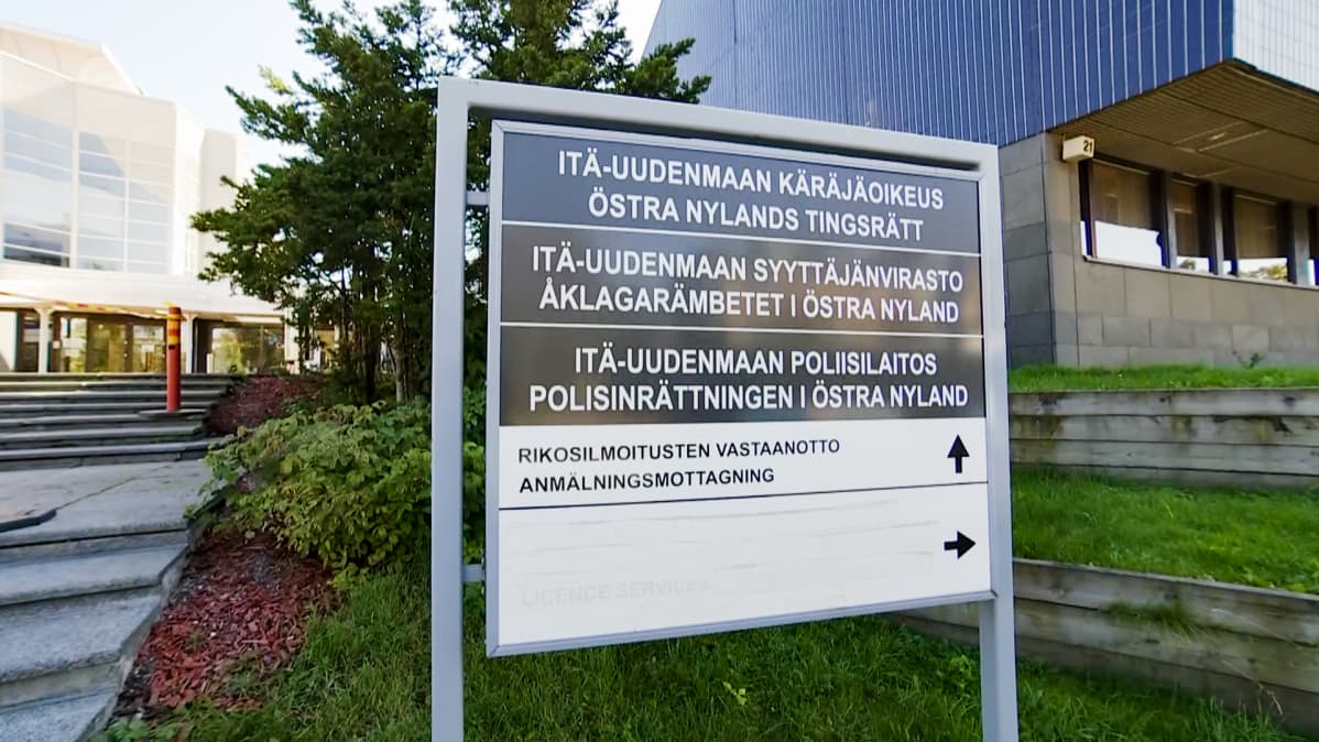 Itä-uudenmaan käräjäoikeus, poliisilaitos, oikeustalo kyltti