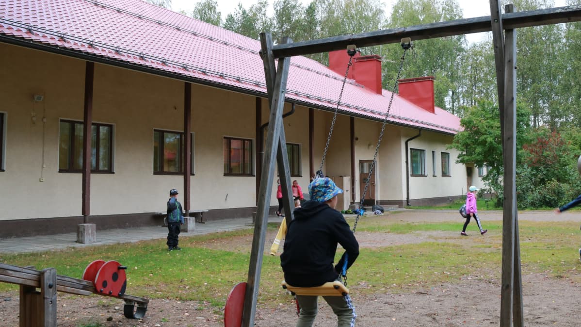 Lylykosken kyläkoulu, Ilomantsissa.